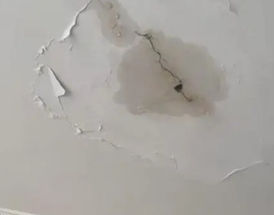 德清阳台漏水维修公司分享下屋面防水工程质量问题原因分析